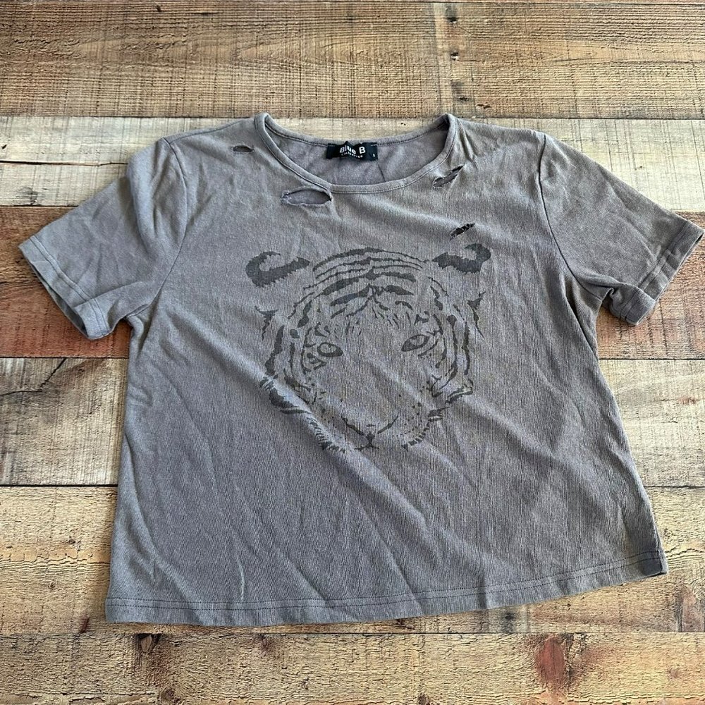 Blue B Women's Wild Thing Graphic Short Sleeve Distressed Cropped Top in Gray -S